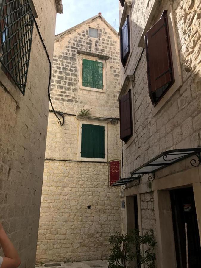 Old Town Apartments Trogir - Free Parking Bagian luar foto