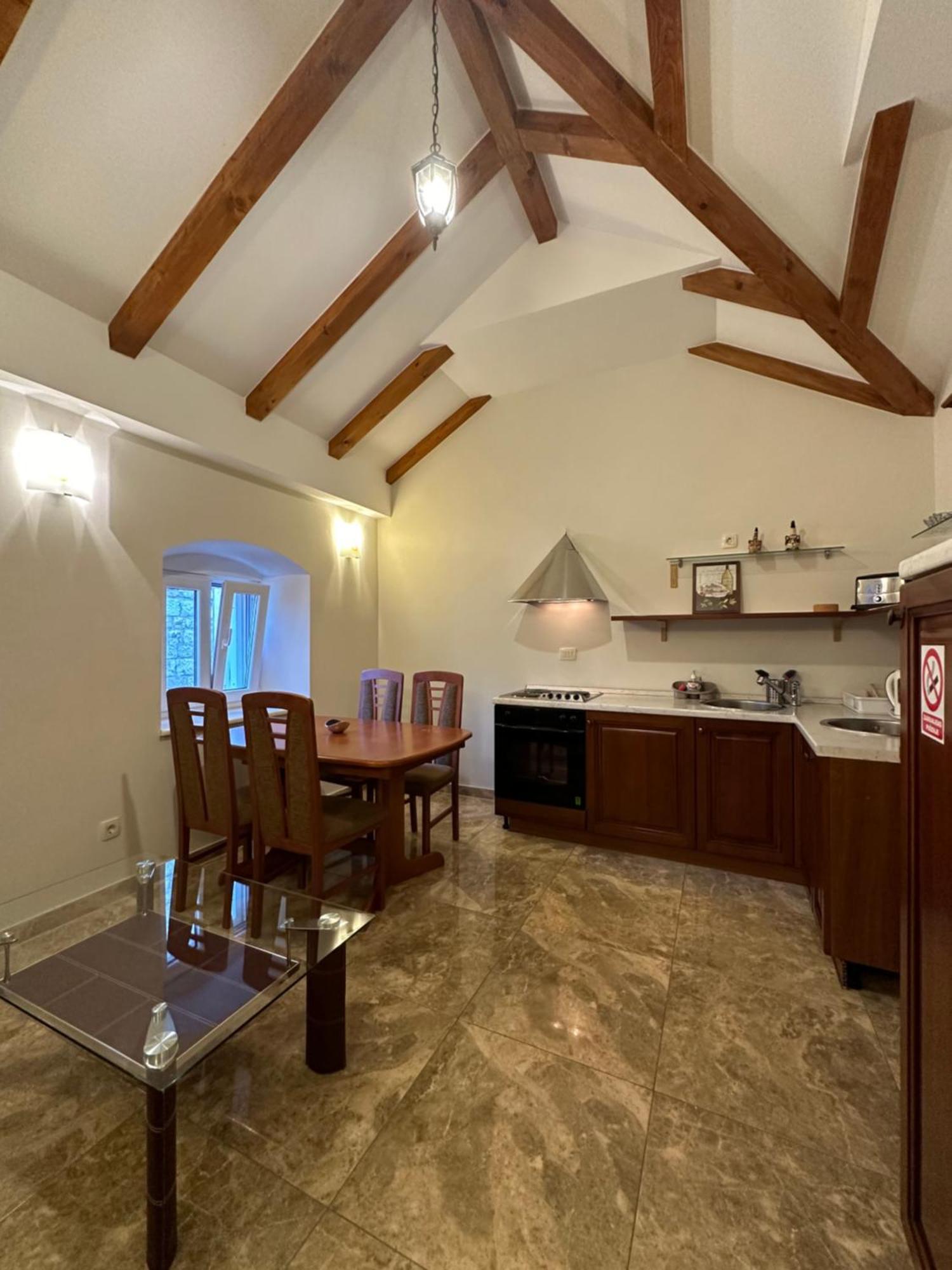 Old Town Apartments Trogir - Free Parking Bagian luar foto